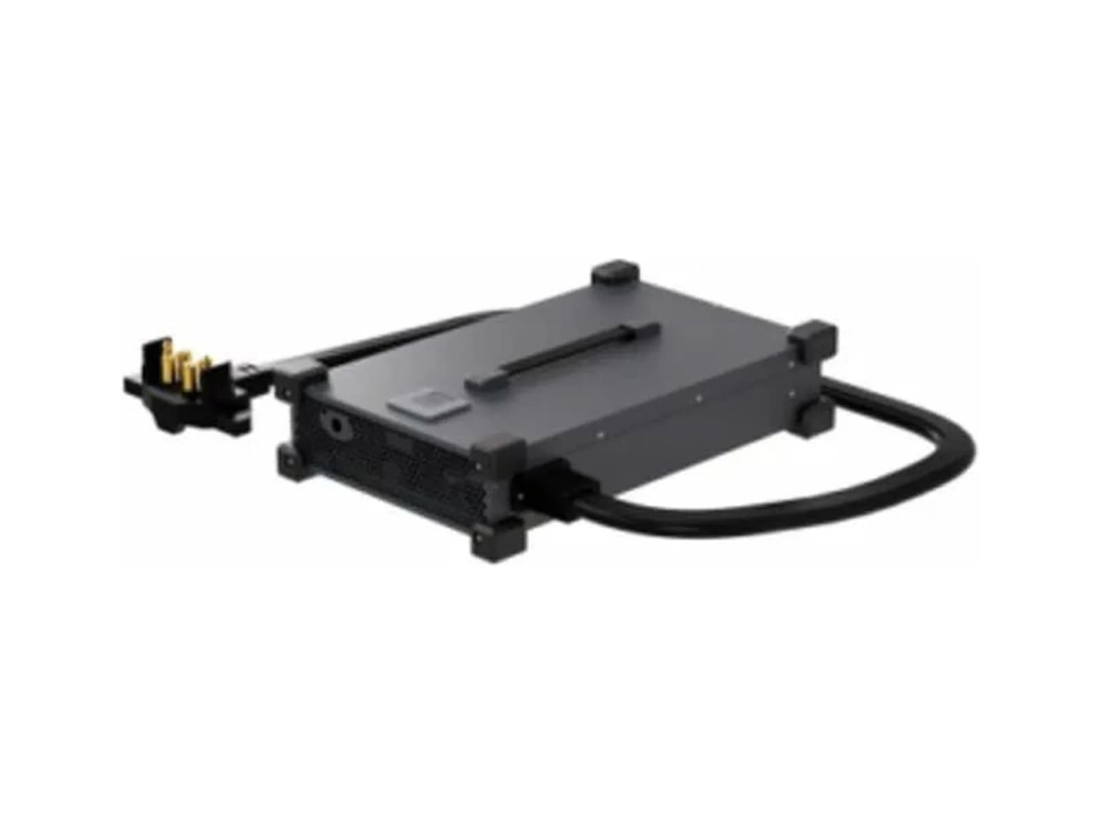 Alimentation intelligente DJI C12000, sur fond blanc